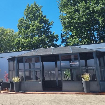 Wittingen Bennetts Restaurant Und Hotel מראה חיצוני תמונה