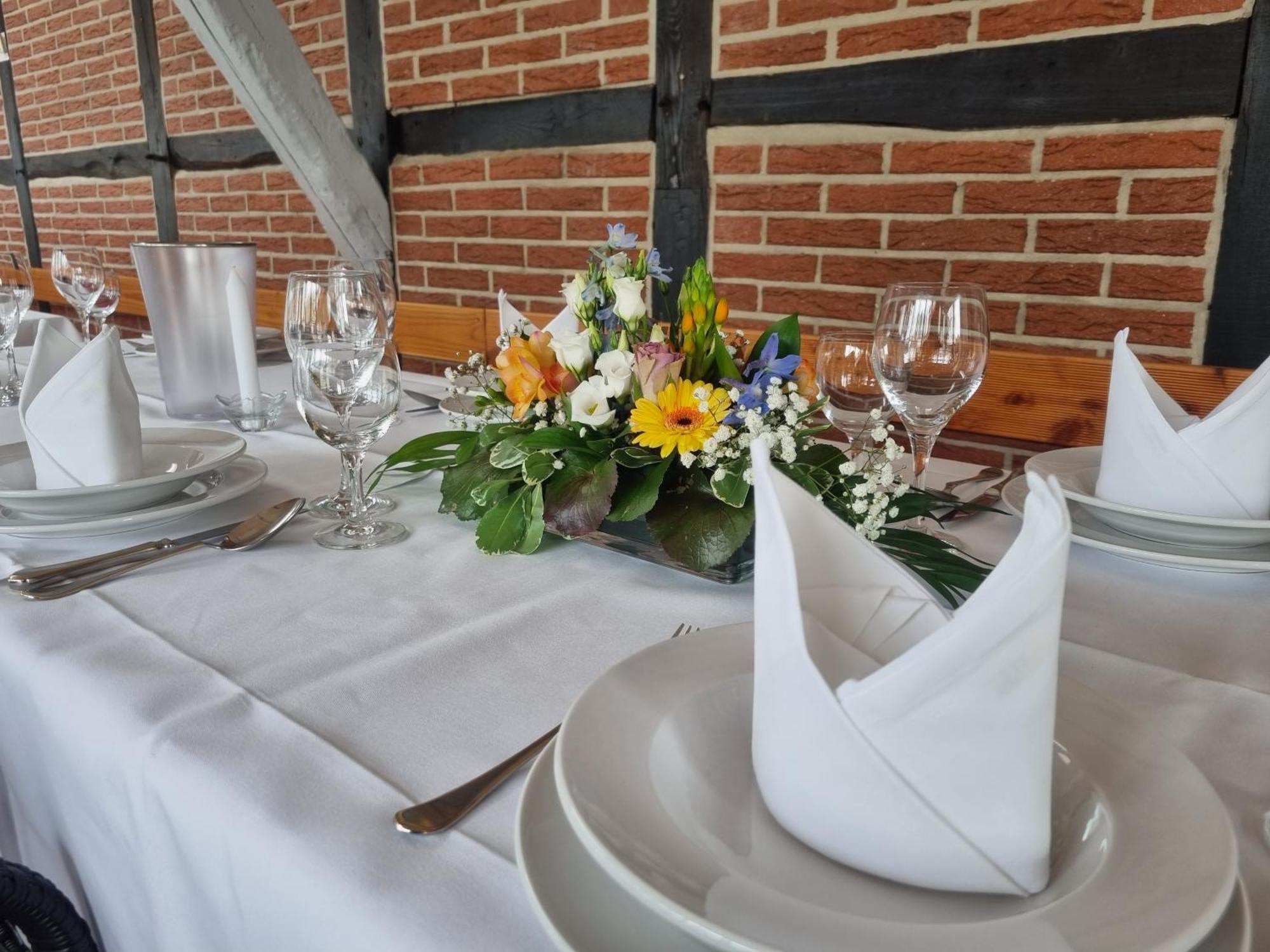 Wittingen Bennetts Restaurant Und Hotel מראה חיצוני תמונה