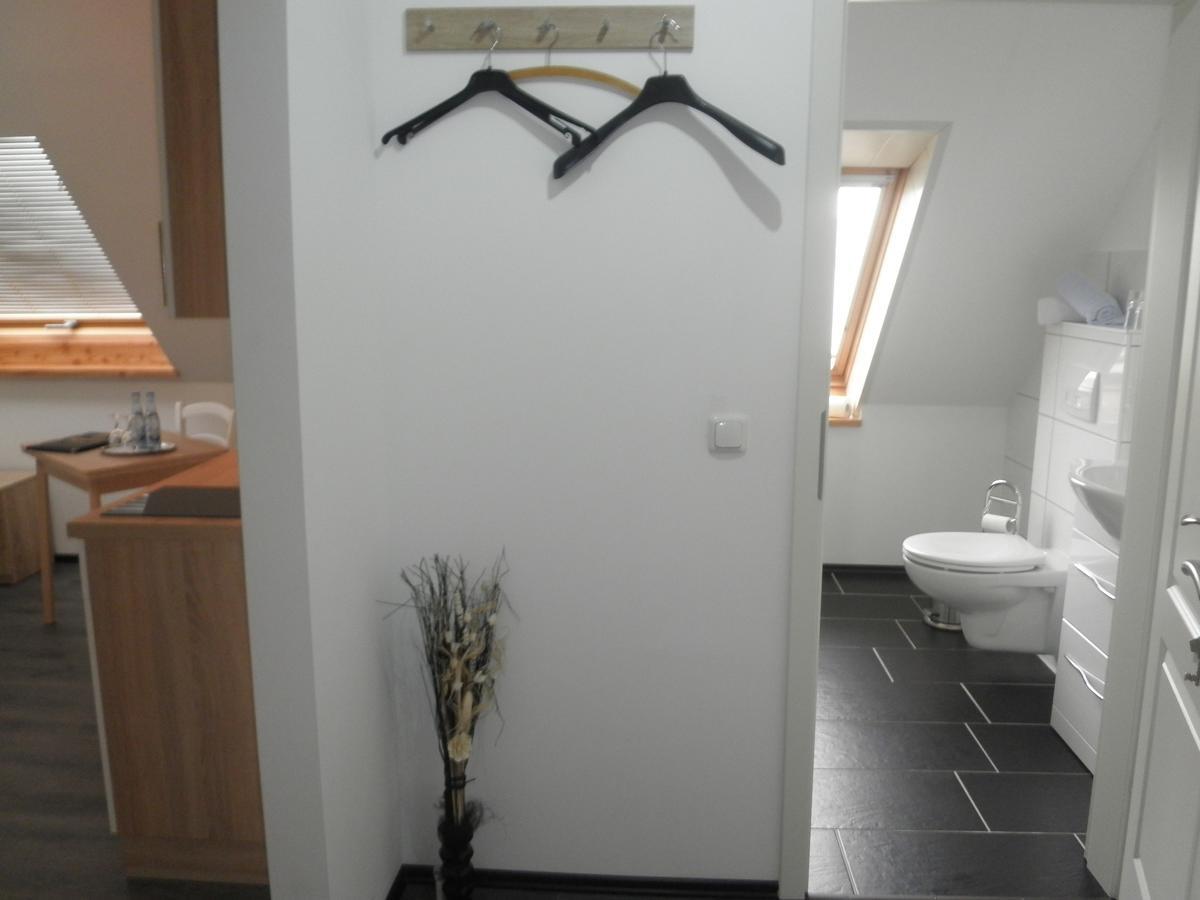 Wittingen Bennetts Restaurant Und Hotel חדר תמונה