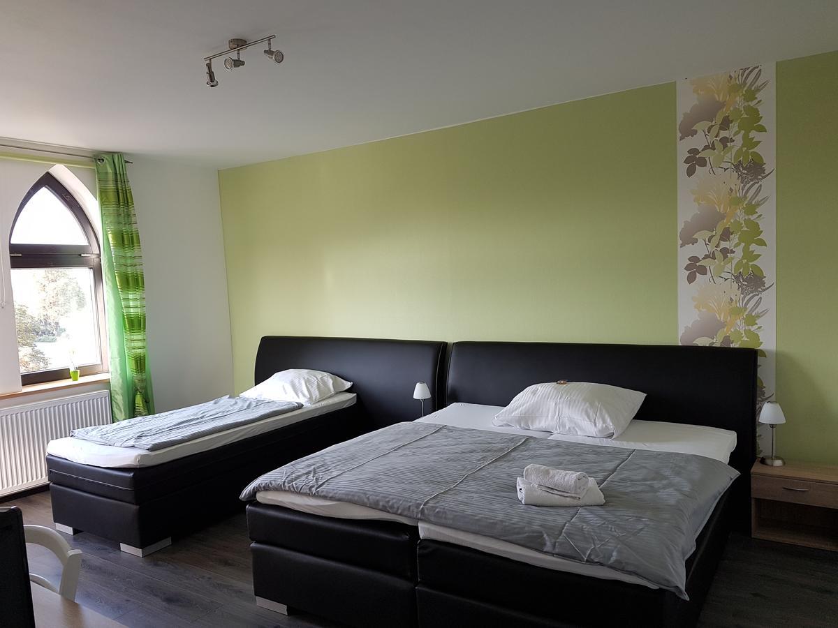 Wittingen Bennetts Restaurant Und Hotel מראה חיצוני תמונה