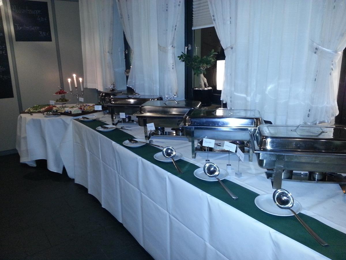 Wittingen Bennetts Restaurant Und Hotel מראה חיצוני תמונה