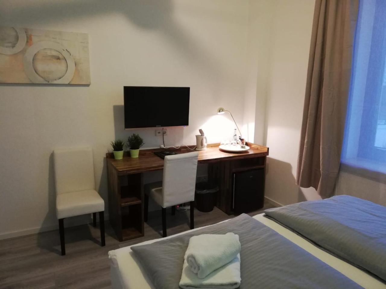 Wittingen Bennetts Restaurant Und Hotel מראה חיצוני תמונה