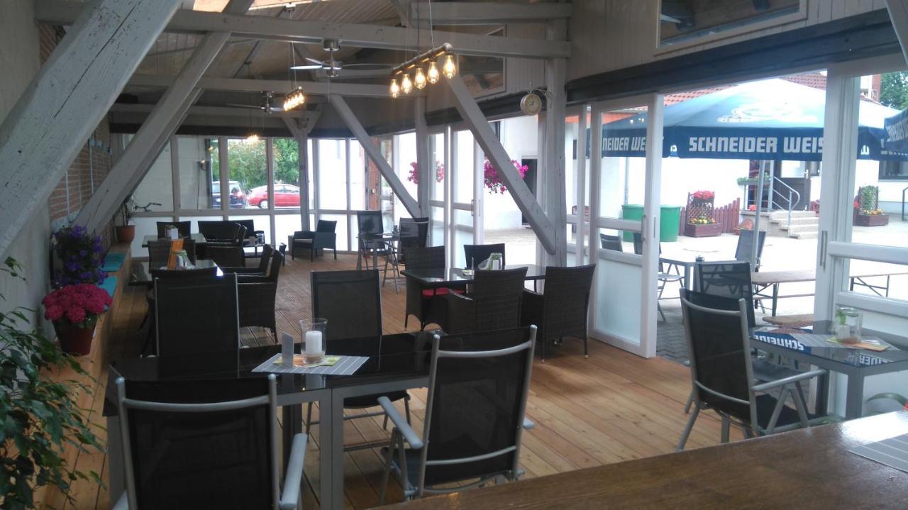 Wittingen Bennetts Restaurant Und Hotel מראה חיצוני תמונה