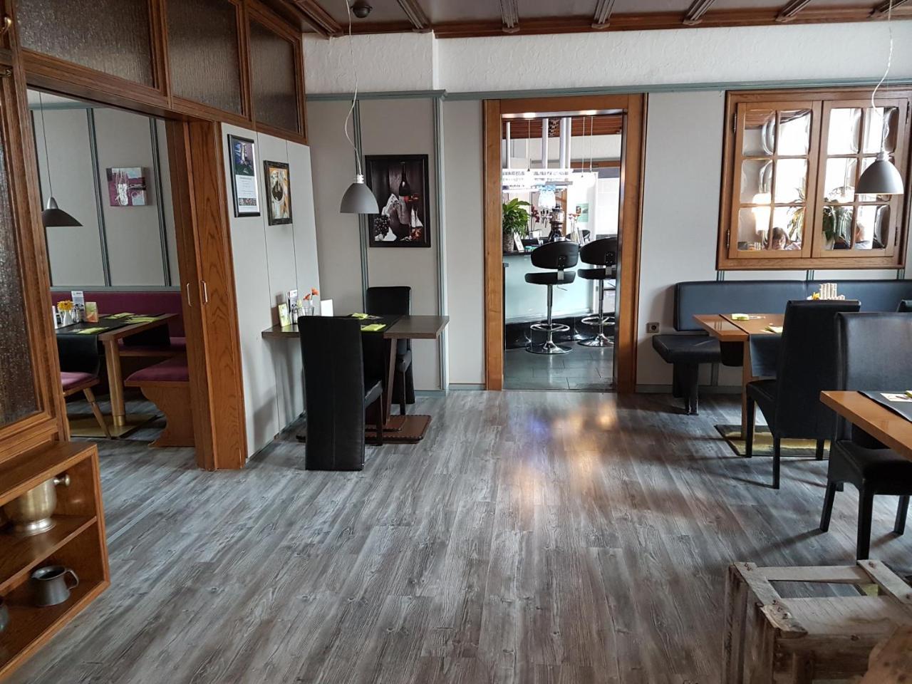 Wittingen Bennetts Restaurant Und Hotel מראה חיצוני תמונה