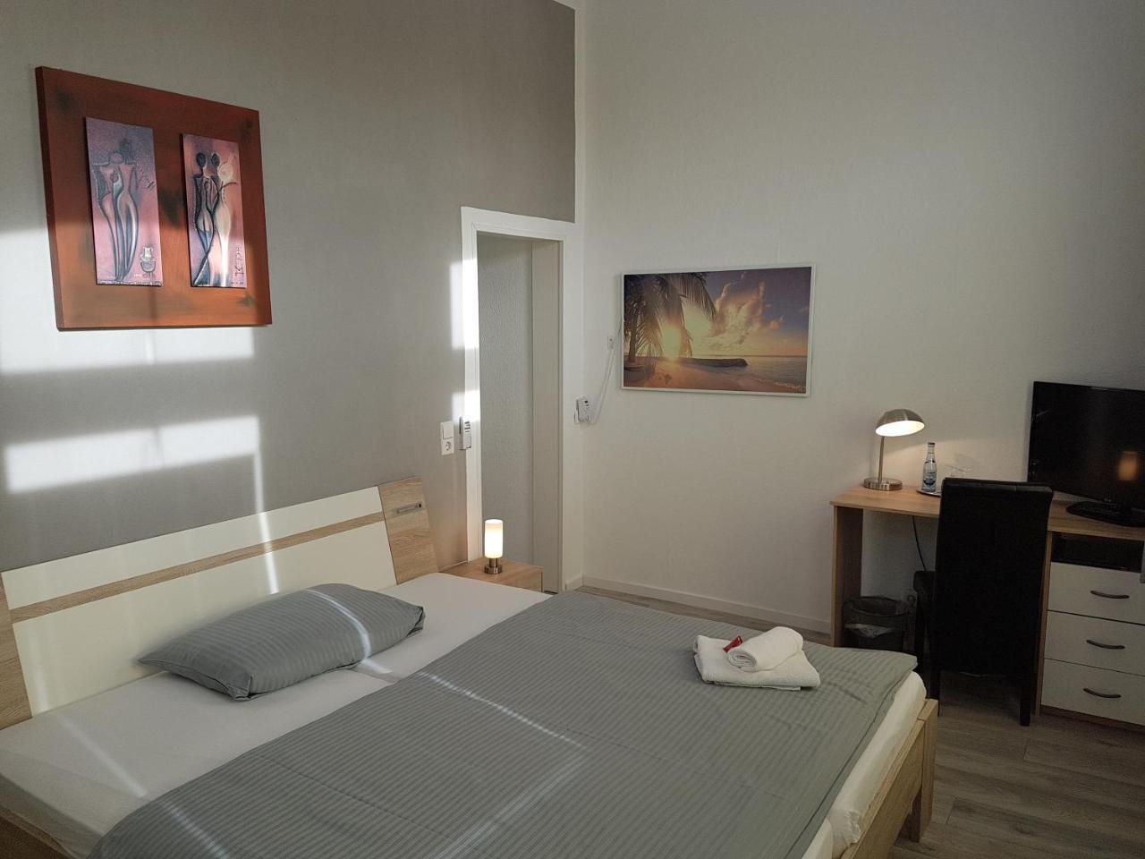 Wittingen Bennetts Restaurant Und Hotel מראה חיצוני תמונה